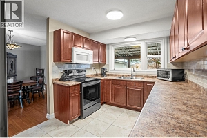 2102 41 Avenue - Photo 7