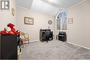 699 Saratoga Place - Photo 31