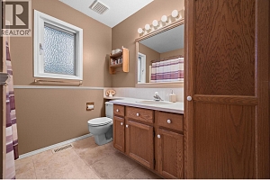 699 Saratoga Place - Photo 32