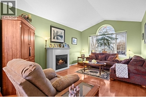 699 Saratoga Place - Photo 6