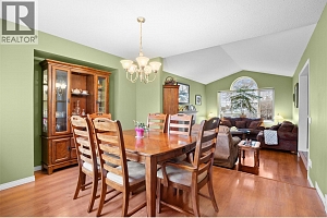 699 Saratoga Place - Photo 7