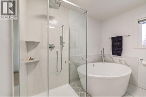 6178 Lipsett Avenue - Photo 36