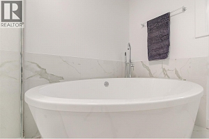 6178 Lipsett Avenue - Photo 37