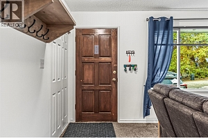 1016 34 Avenue - Photo 4