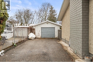 1016 34 Avenue - Photo 53