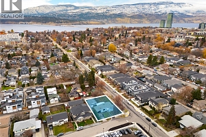 2150 BURNETT Street - Photo 2