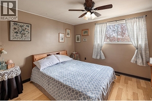 2150 BURNETT Street - Photo 7