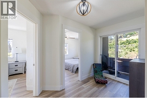 6471 Vernon Avenue - Photo 31