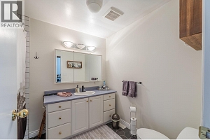 6471 Vernon Avenue - Photo 44