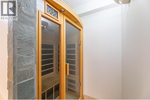 6471 Vernon Avenue - Photo 55