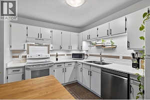 1640 Ufton Court Unit# 114 - Photo 12