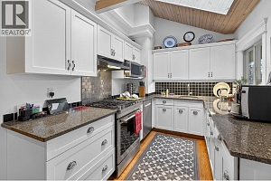 1774 Highland Drive N - Photo 24