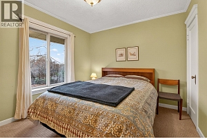 1774 Highland Drive N - Photo 28