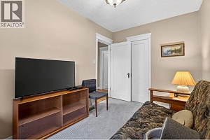 1774 Highland Drive N - Photo 32