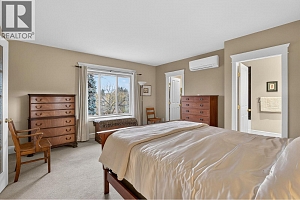 1774 Highland Drive N - Photo 35