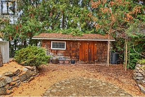 1774 Highland Drive N - Photo 64