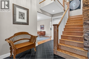 1774 Highland Drive N - Photo 7