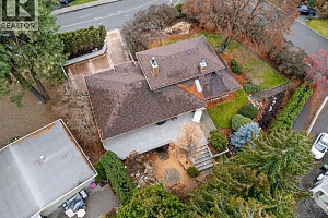 1774 Highland Drive N - Photo 75