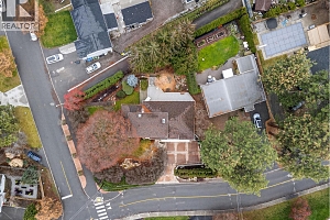 1774 Highland Drive N - Photo 76