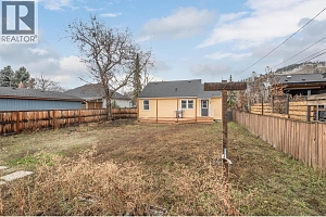 541 Okanagan Boulevard - Photo 23