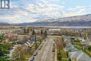 541 Okanagan Boulevard - Photo 31