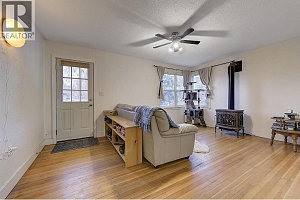 541 Okanagan Boulevard - Photo 6