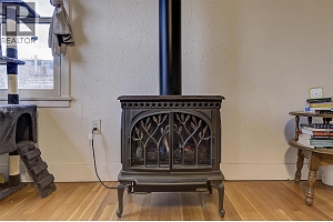 541 Okanagan Boulevard - Photo 8