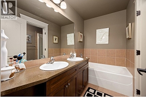 2070 Boucherie Road Unit# 403 - Photo 21