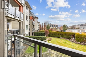 1093 Sunset Drive Unit# 210 - Photo 18