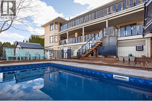 727 Cassiar Crescent - Photo 2