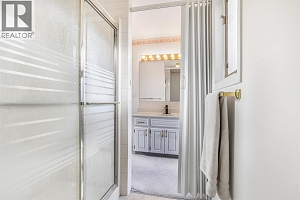 727 Cassiar Crescent - Photo 34