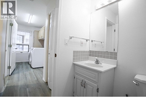 727 Cassiar Crescent - Photo 43