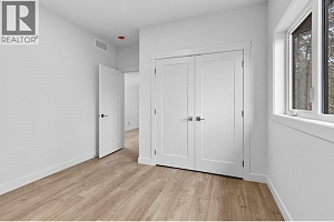 2208 Surrey Road - Photo 14