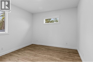 2208 Surrey Road - Photo 28