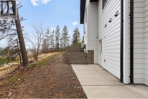 2208 Surrey Road - Photo 46