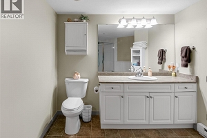 515 Houghton Road Unit# 109 - Photo 24