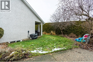 705 Cavalier Court - Photo 11