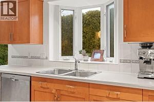 705 Cavalier Court - Photo 34