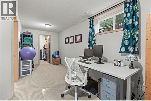 705 Cavalier Court - Photo 54