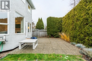 705 Cavalier Court - Photo 7