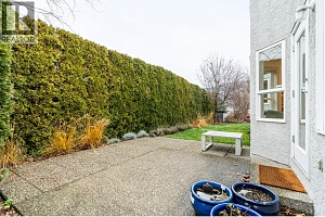 705 Cavalier Court - Photo 8