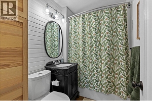 584 Okanagan Boulevard - Photo 11