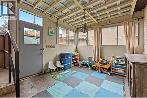 584 Okanagan Boulevard - Photo 16