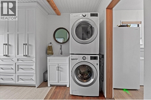 584 Okanagan Boulevard - Photo 17