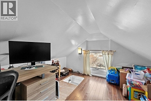 584 Okanagan Boulevard - Photo 20