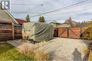 584 Okanagan Boulevard - Photo 25