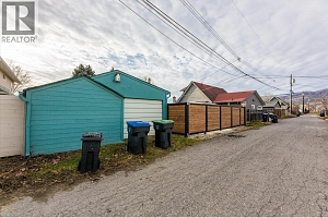 584 Okanagan Boulevard - Photo 26