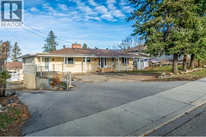 1805 39 Avenue - Photo 2