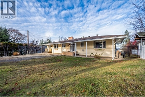 1805 39 Avenue - Photo 3