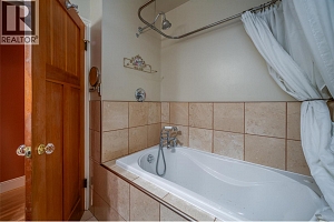 1805 39 Avenue - Photo 63